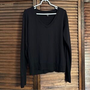 Athleta Women's Black V-Neck Top